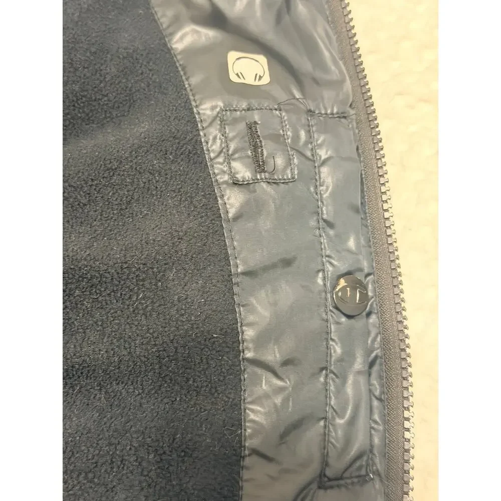 Kids Champion Authentic Athleticwear Puffer Jacket in Size Medium